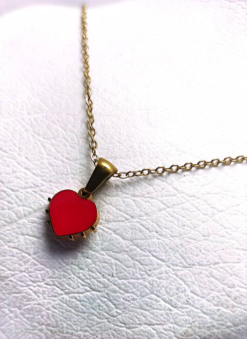 گردبند نبض عشق