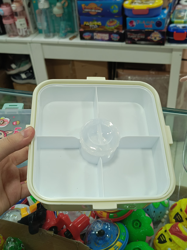 ست ظرف و قمقمه لبوبو